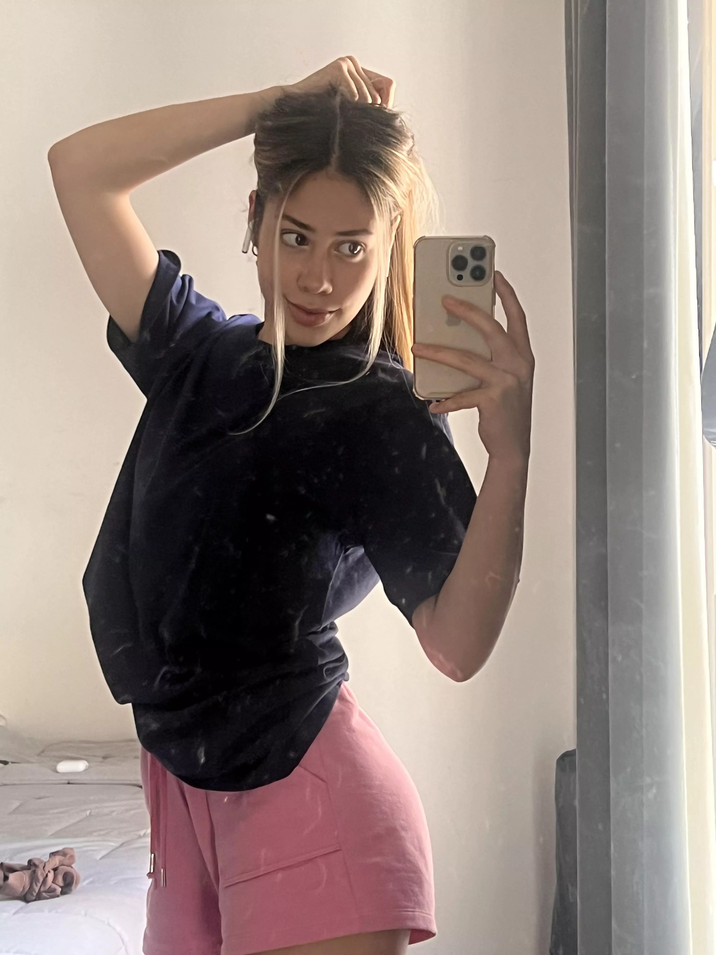 I’ll drain your balls and your wallet posted by Beccahoms