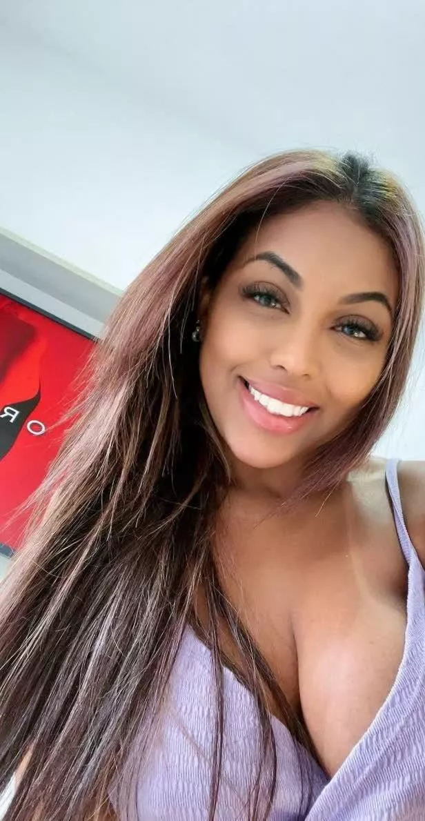 Its my pleasure if you suck my nipples. posted by HappinnessBeauty