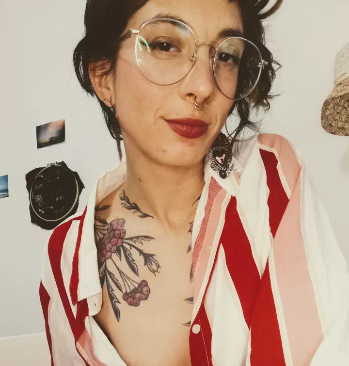 Just me 😚 posted by tuttifuckiingfrutti