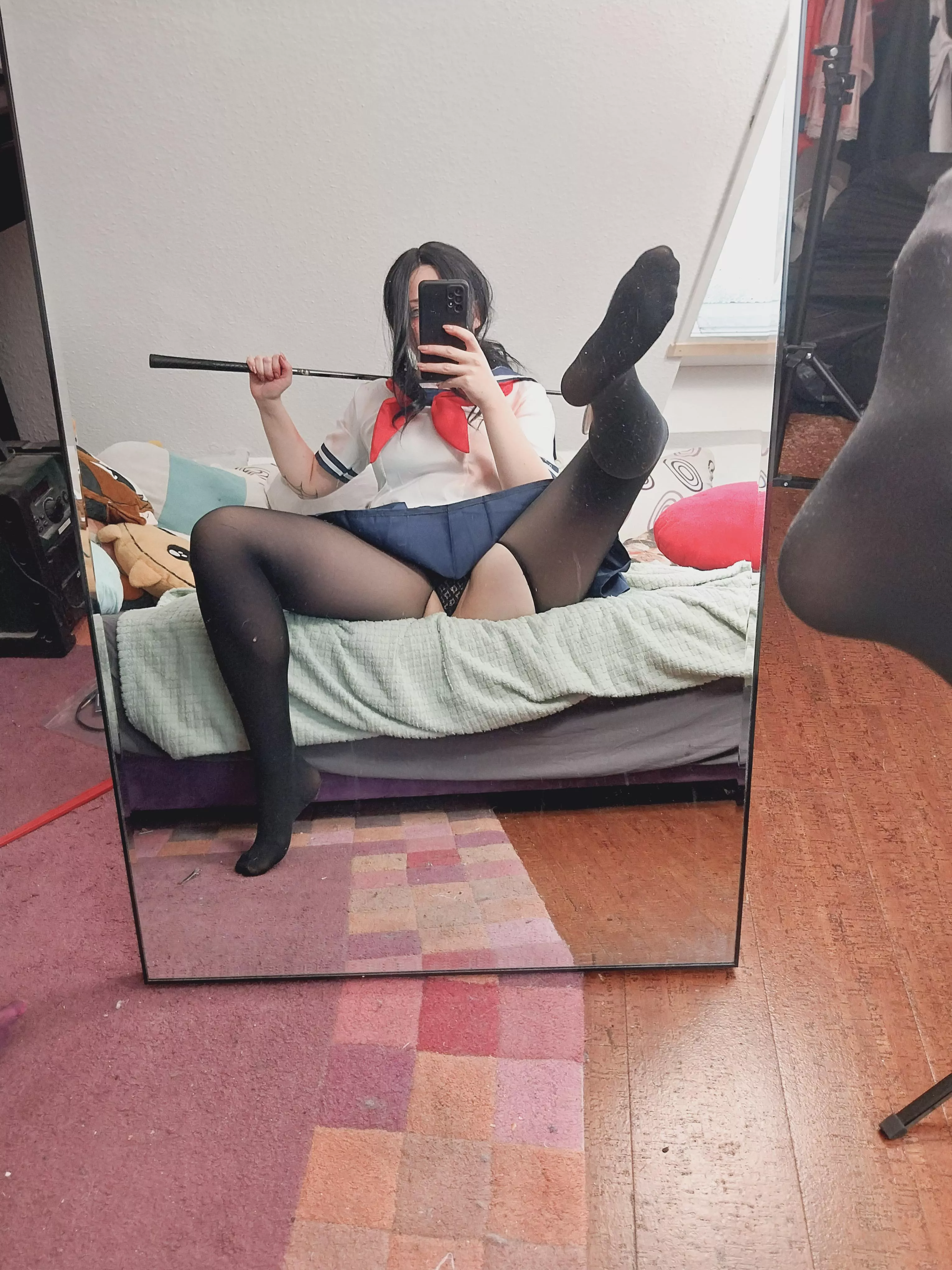 Lick my soles, senpai? By lulu posted by lulu-miin