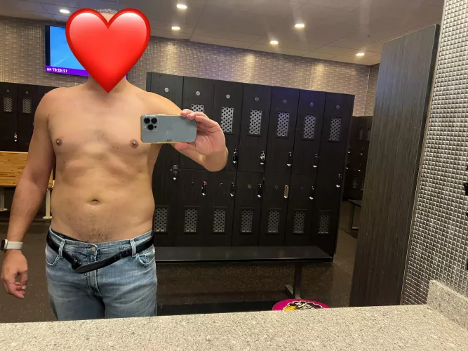 [M4F] Where are the sexy Cougars at? by Shredswimrun07