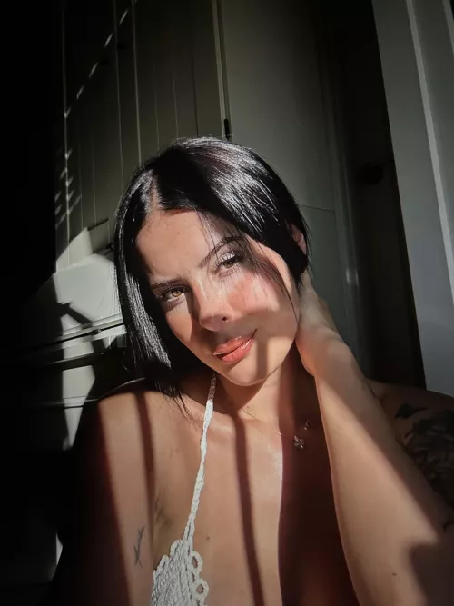 pretty enough to get your attention? wanting some fluttery 23F [F4M] by Bliss_Stella608