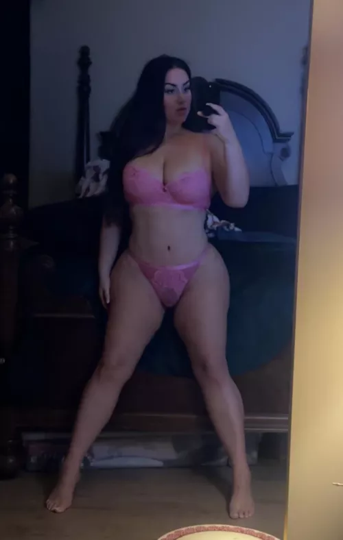 Pretty in pink  by Gotoprofile1357