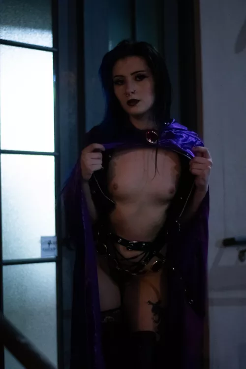 raven has the tiniest tits of the titans  by executionergf