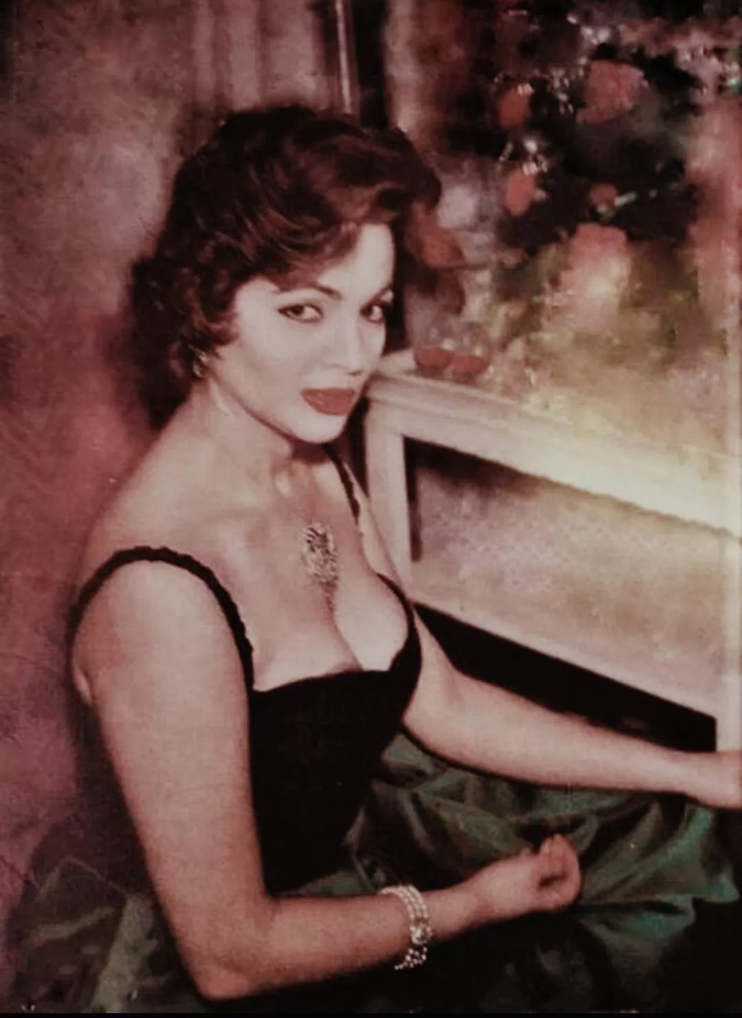 Sara Montiel in 60s posted by cliptemnestra