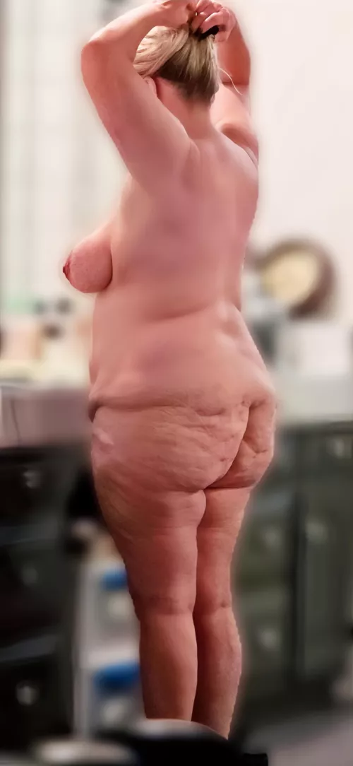 Tell me what you like  by Aggravating_Wrap_797