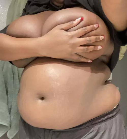 👀 they never stop growing  by chuncky_cutie