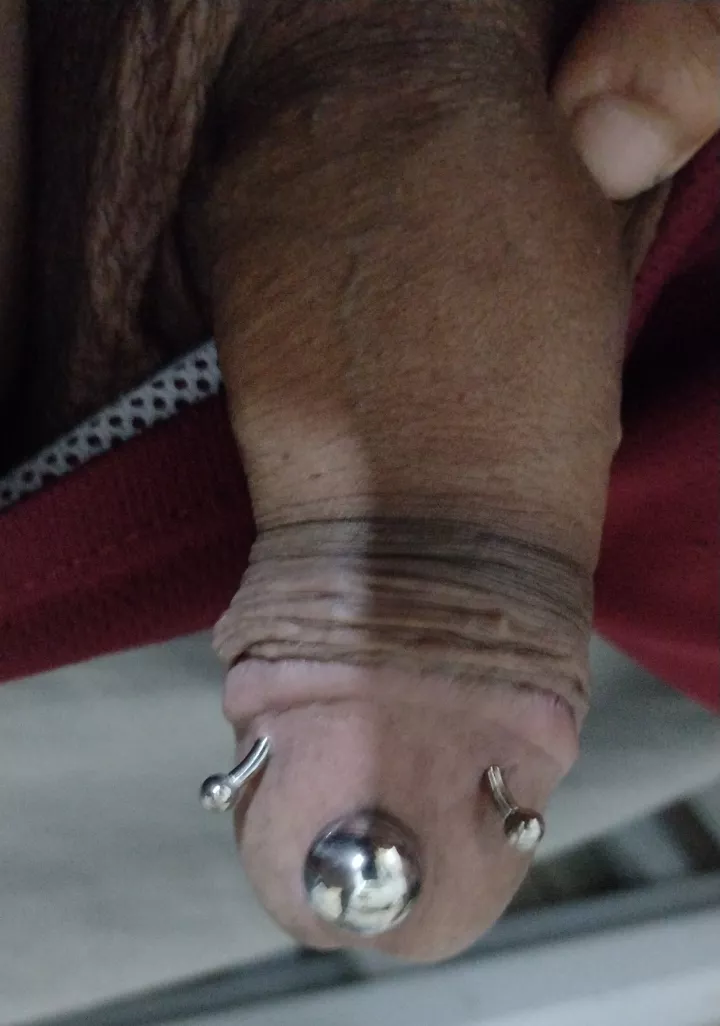 Two dydoes like a worm posted by xXAliAdoXx