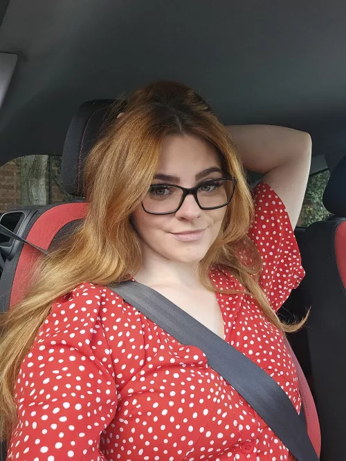 Wanna ride ? 🥰 by thelittlelifter