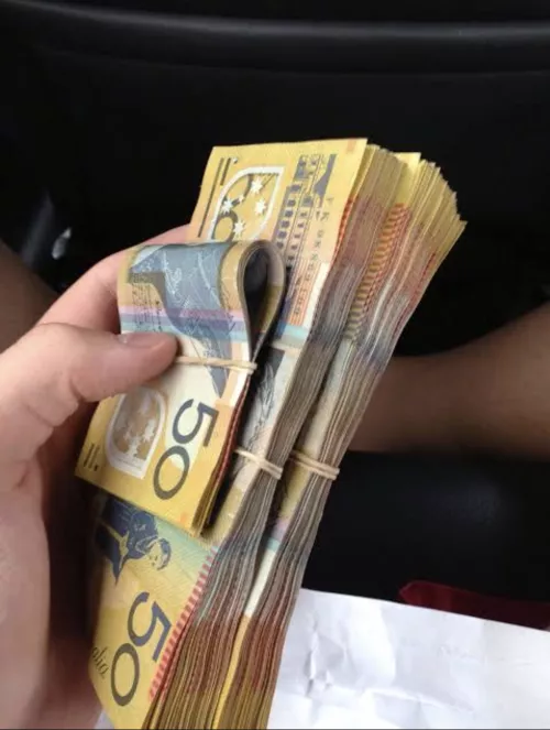 Wanting to reward girl under 30. Happily married but just want someone who wants to get smashed occasionally and rewarded  by Fresh_Assignment8636