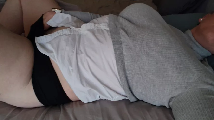 When you get home from work and the need is strong  by Nerdy_Milf84