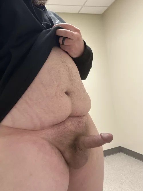 Yes I’m thicker than a snicker but what’s not to love about a thick dude 👅 by chubbybidude5