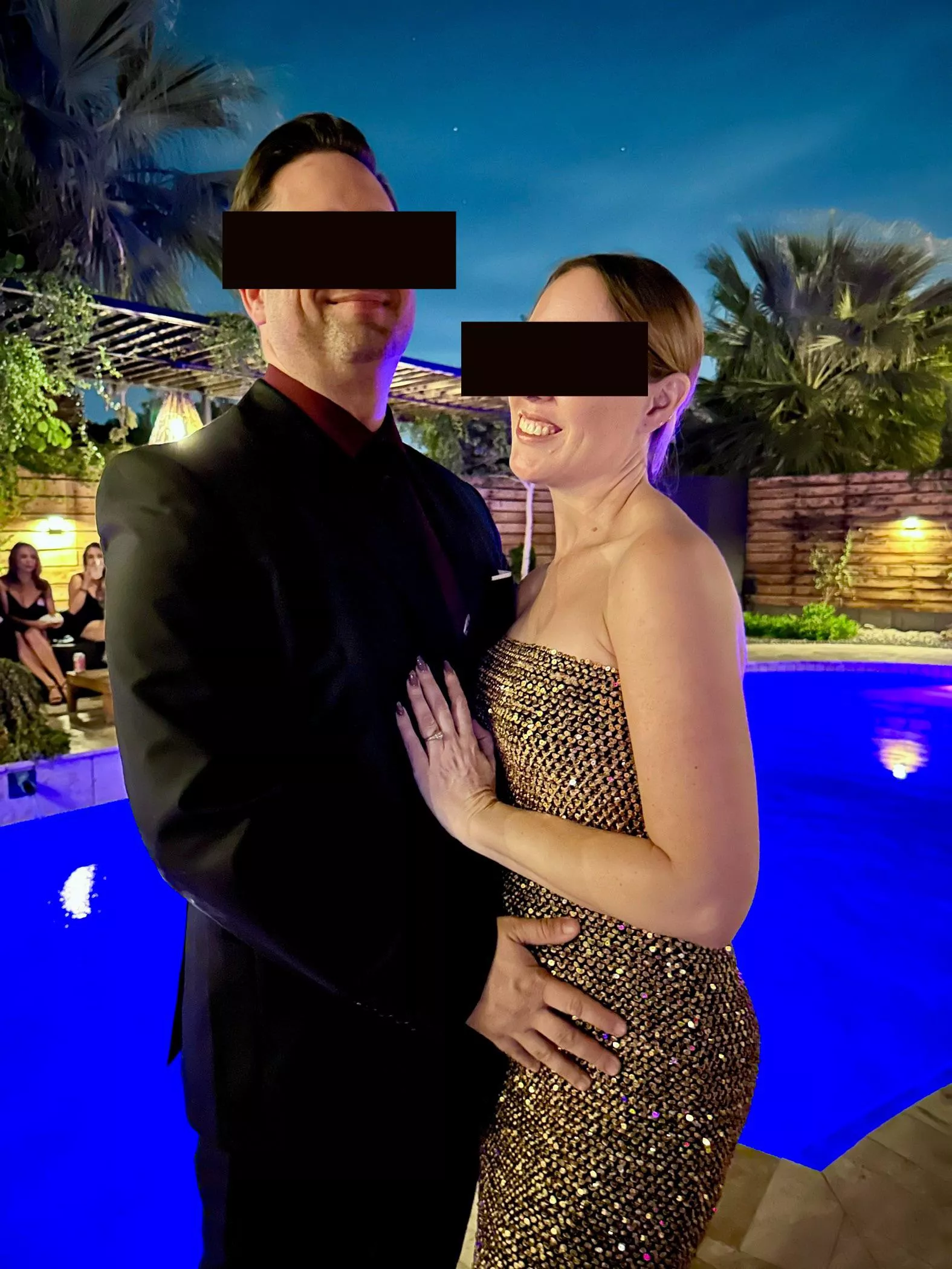 41 couple back on Reddit after a bit posted by Embarrassed-Lead375