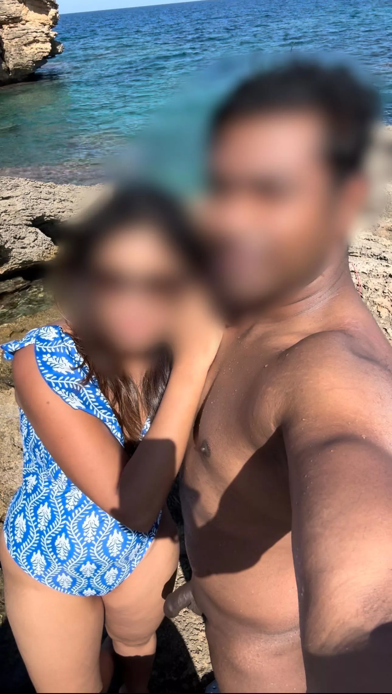 Beach CFNM  posted by Rndmdudxxx