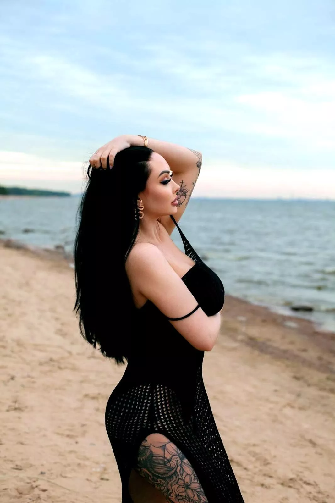 BIG seaside fan posted by _RoseMelle