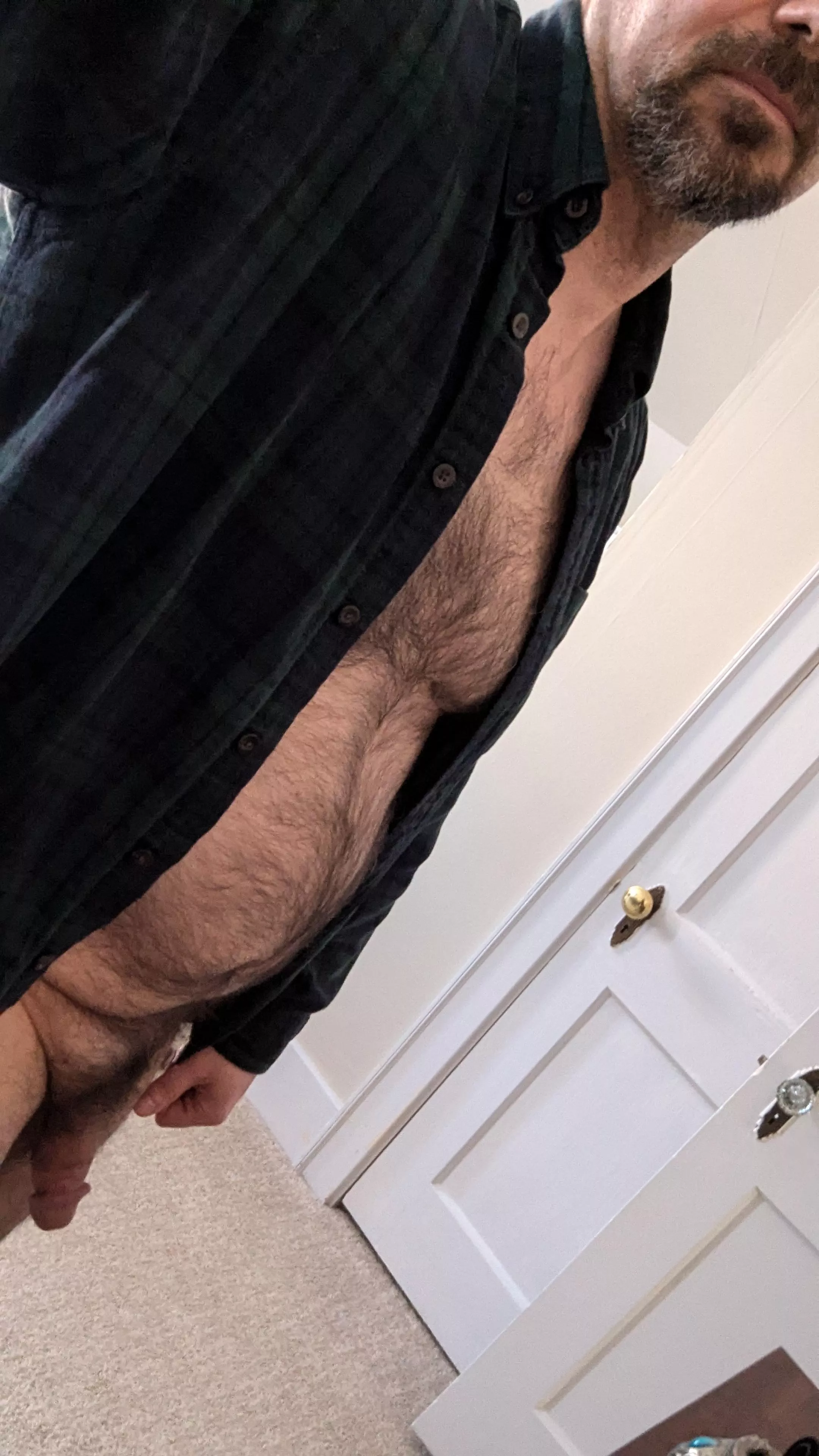 DM me if you feel like snapping with this chubby dude posted by ImpressiveThing1206