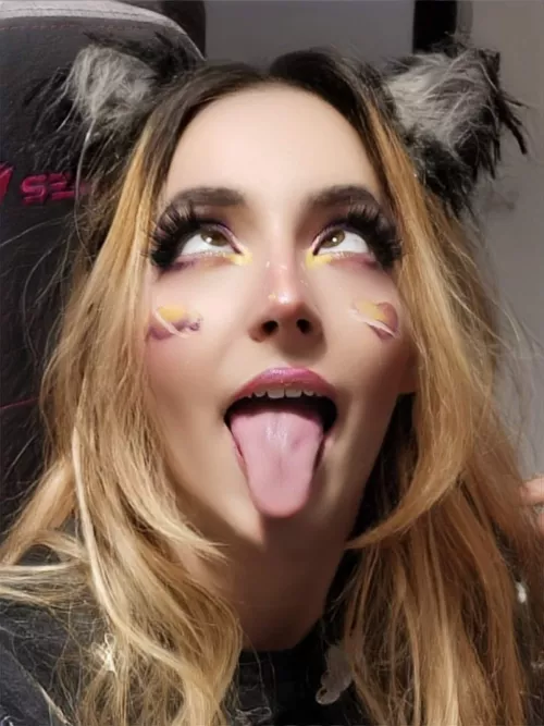 Fantasy  by miremi137