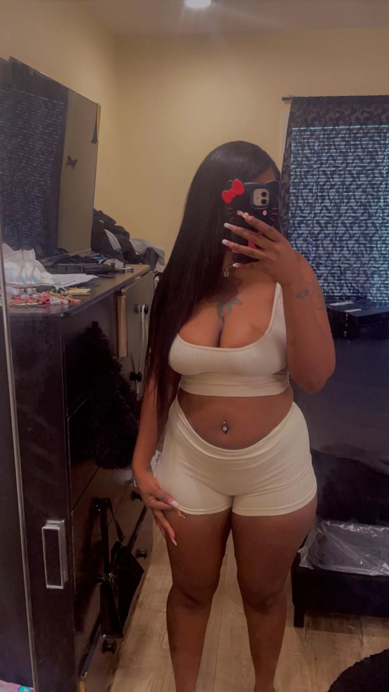 Follow me @baby.k  posted by BabyKaie