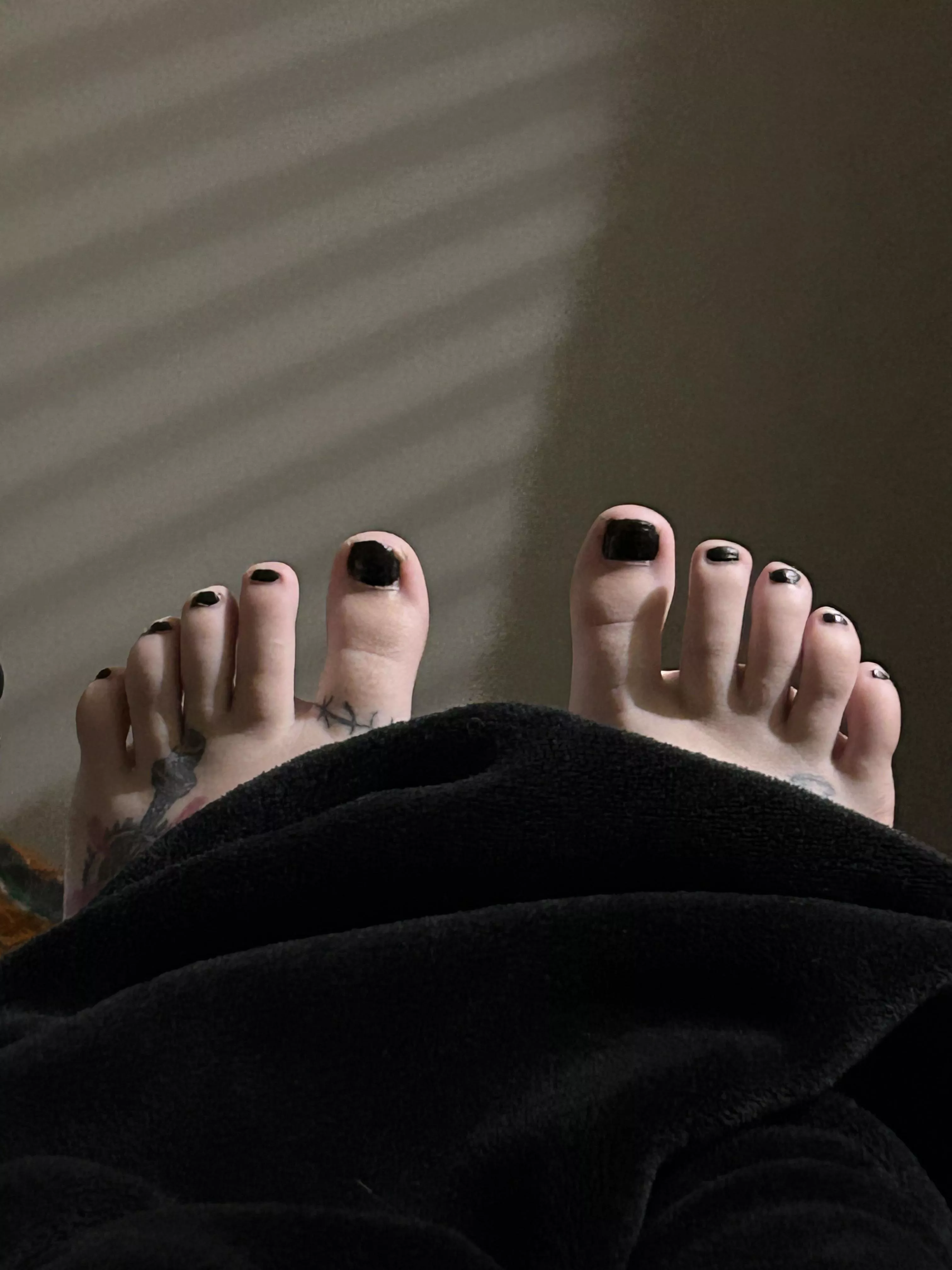 get your mouth ready. 👸🏻👣 posted by angelfrompurgatory