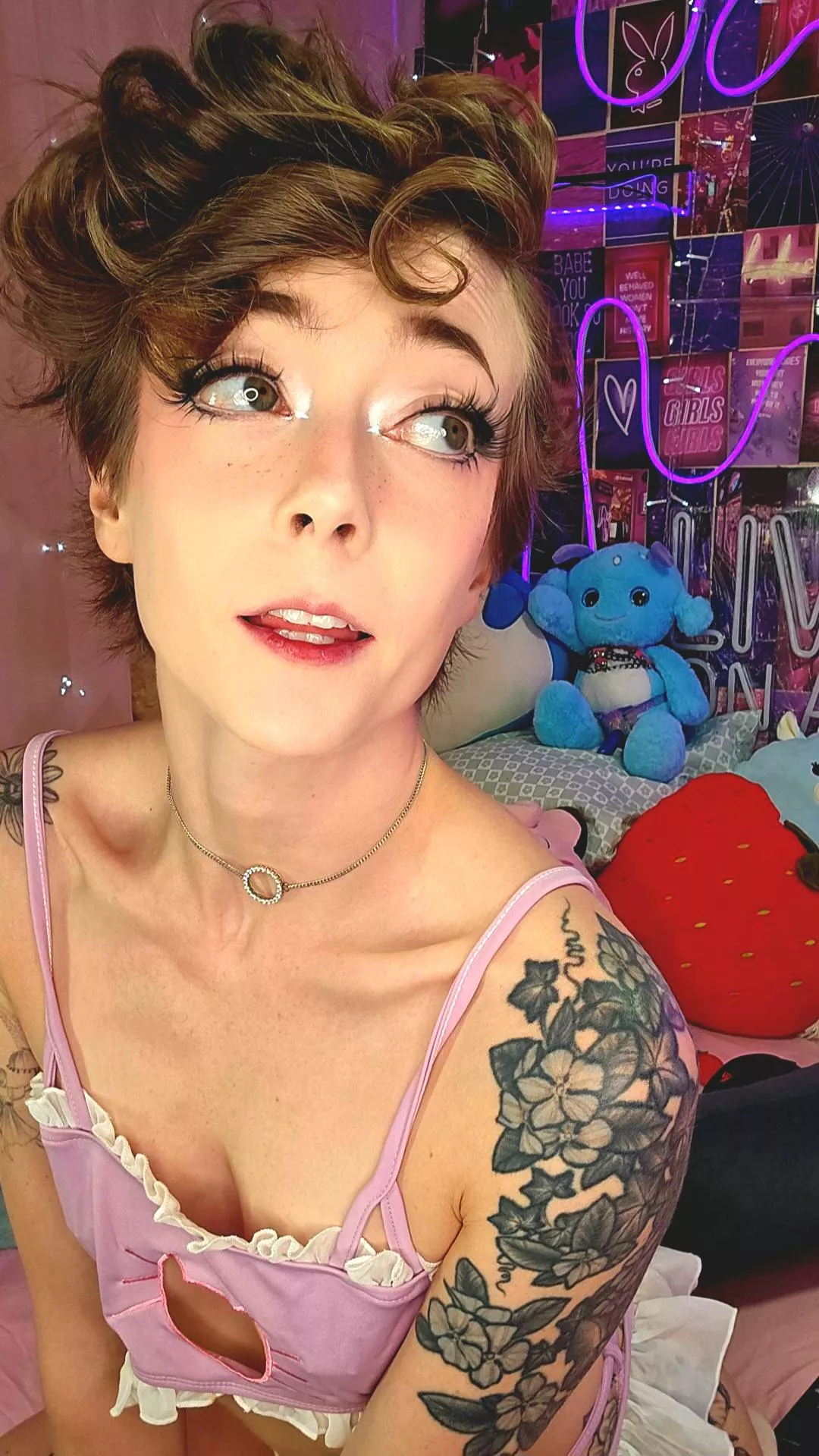 🌈Good morning! Believe in yourself today!✨ 🏡MOVING SALE🏡 $25 PICK 3 VIDEO BUNDLE😍 At Manyvids.me Cyriis.org 50% off XXX OF w VIP SNAP FREE😈 I'M BACK ON SEXTPANTHER 💦 SEXTPANTHER.COM/RILEYCYRIIS  posted by littlerosexo