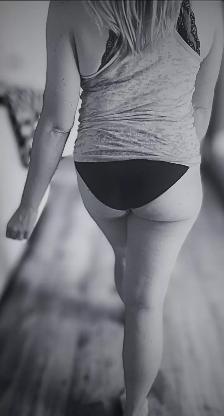 Granny’s with a little swagger posted by booty-blonde