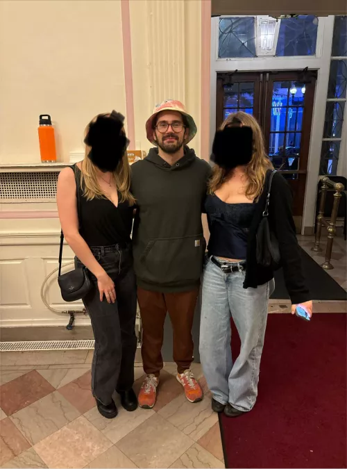 I met Nick Mullen by Heartemoji-