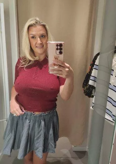 I'm starting to think that my boobs just look huge in every shirt posted by Mrs_Englewood