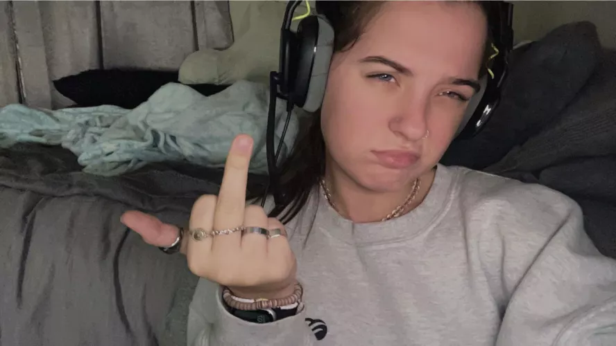 imagine getting bullied by me while we play overwatch and i steal every last penny you have 🥰 by PrincessTootsH