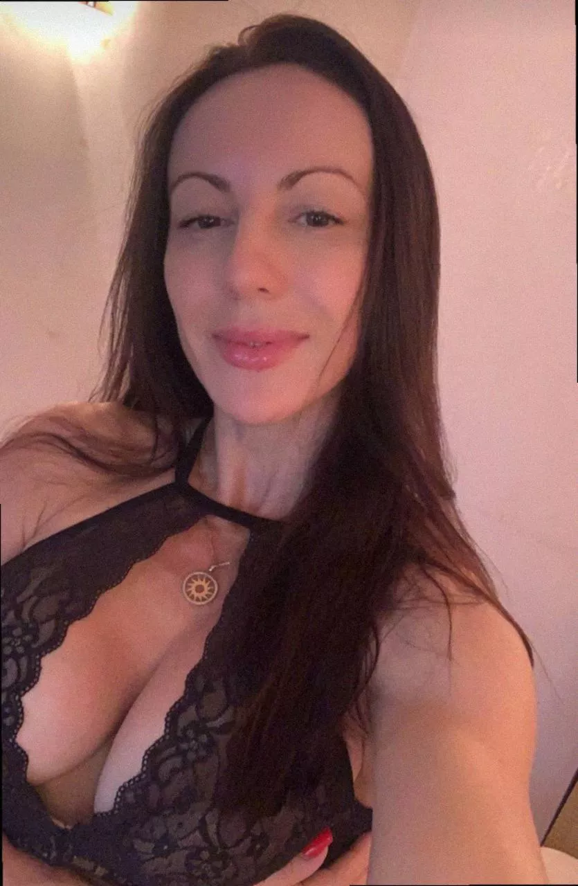 Is it hot or is it just me? posted by Muffin_Gem