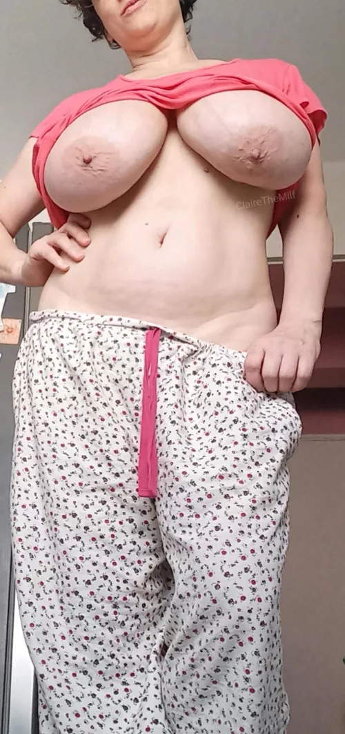 It seems I got a cold breeze  by ClaireTheMilf