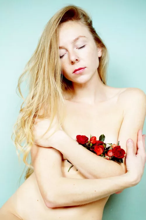 Little roses by Artanni55