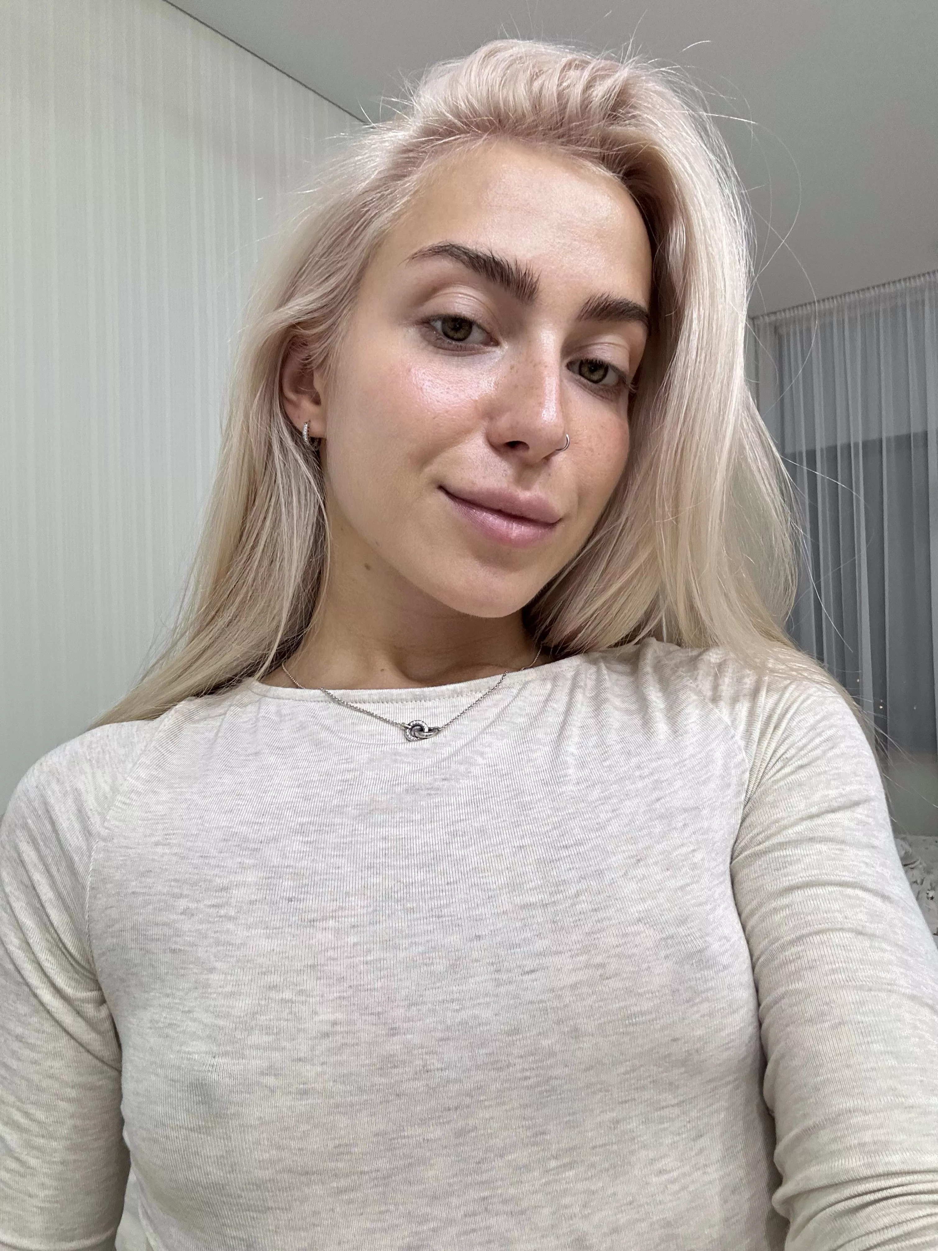 Look closely to see my little nipples 😁 posted by moonlightglow_