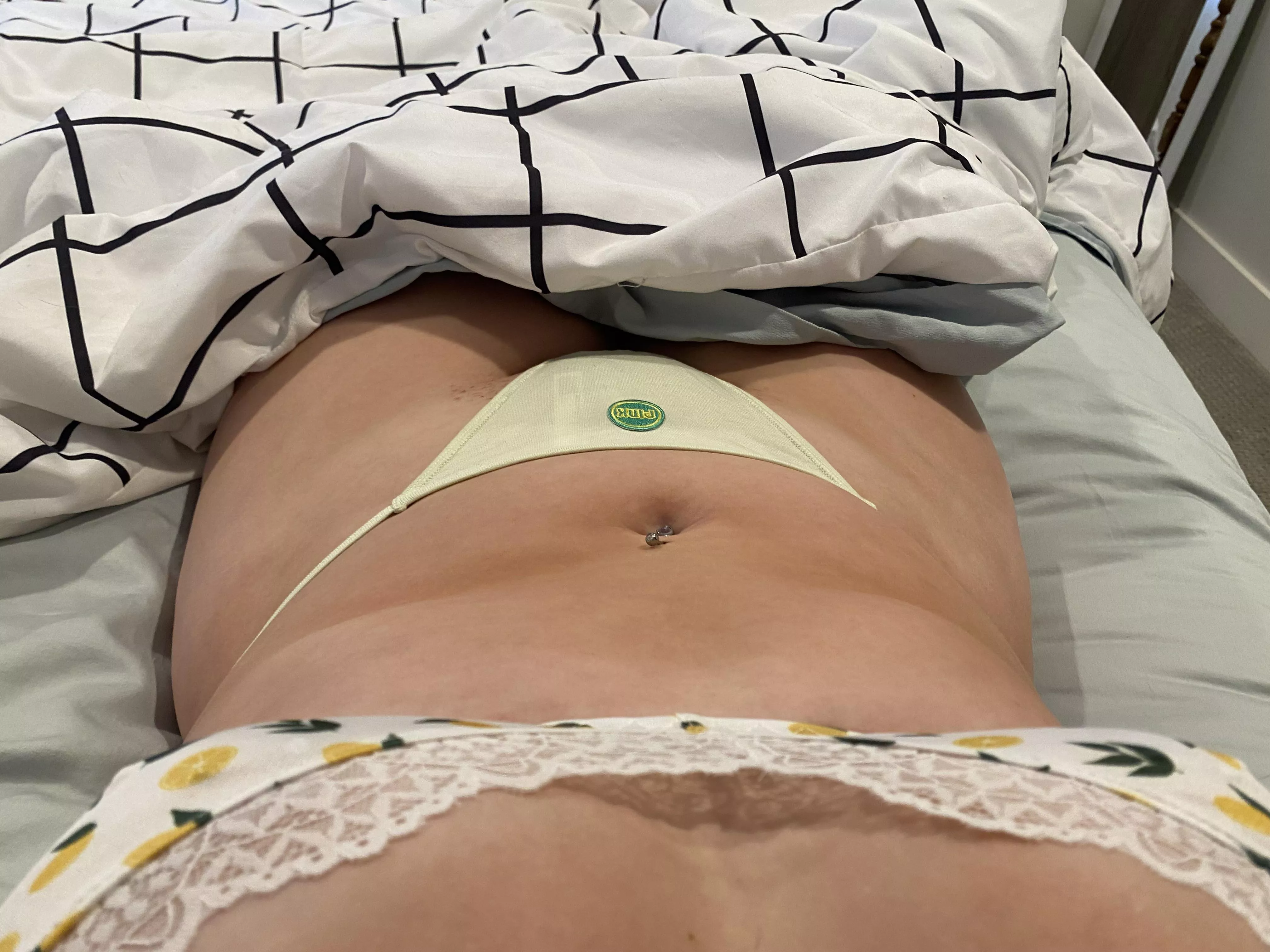 sweet&juicy in PINK 💛 posted by honeybunnybi