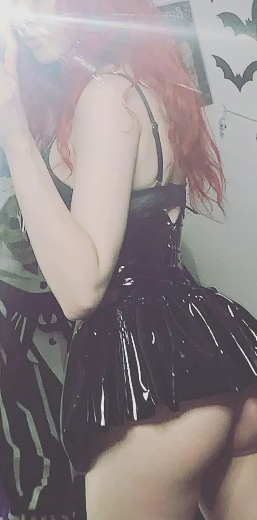 Too much cheek? by LivingDeadGothh