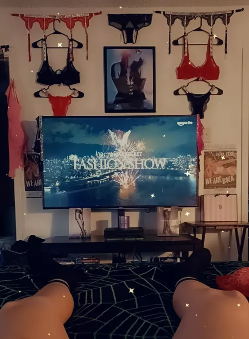 Victoria's Secret Fashion Show is back!!!  by AustiAllDay