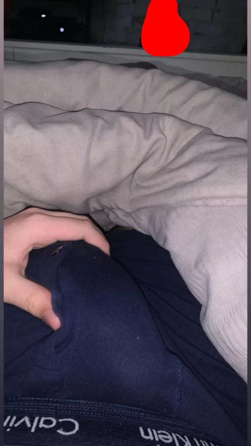 19m into feet/socks/boxers/pits/cum - DM for snap 18-28 only by OI250001