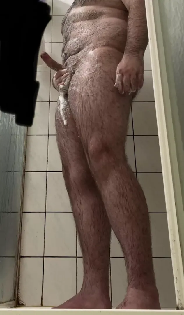 20, would anyone get on their knees for me? by Helpful_Version7997