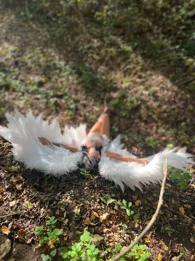 Angel 🪽 posted by Chubby-bunny-01