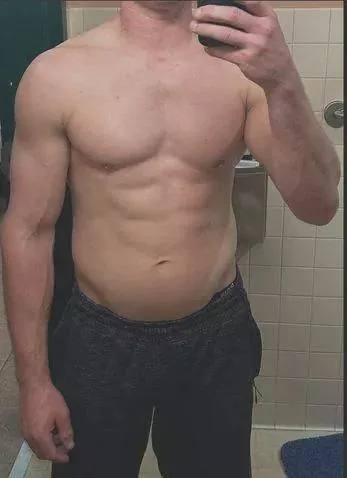 bow down to this preppy beachy dude posted by topbunk1111