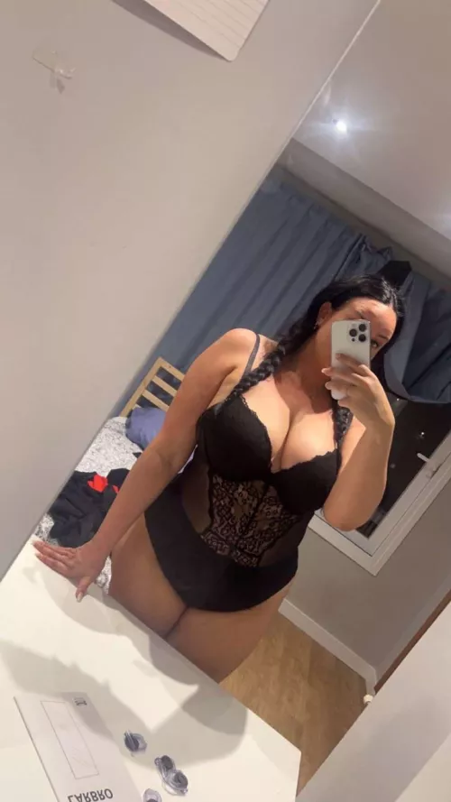 can I show you my 🍒 breasts tonight?🤭🙈 by Camikassa87