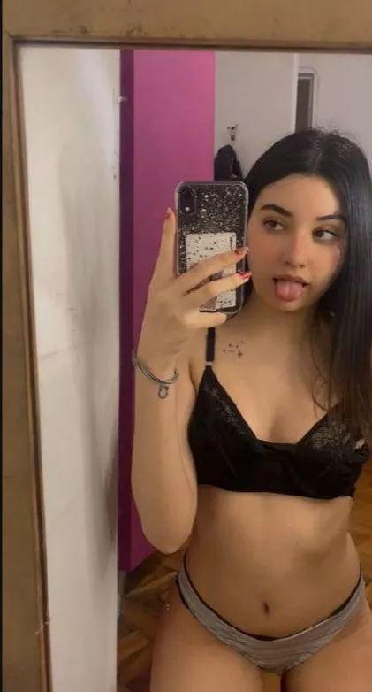 degrade my small body  posted by mayaboo_29