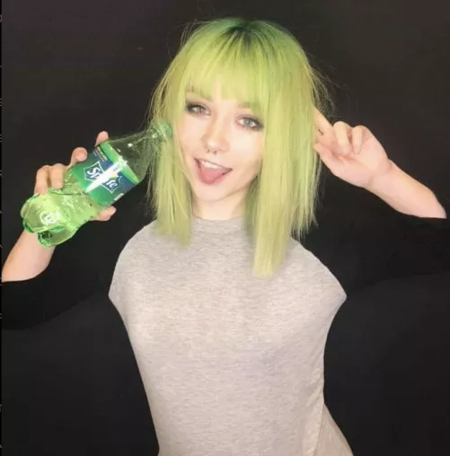 [F4MMM] Just flew in for WWWY! GF wants to achieve blowjob nirvana. Who's downtown and wants head? Info in the comments! by ConsciousAardvark993