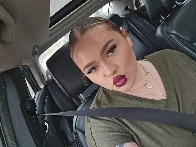 Fall lippie is my favorite part 😍 by Used-Reward8882