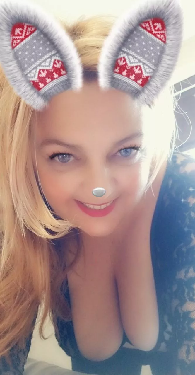 HAPPY FRIDAY PLS SHARE AND LET ME KNOW WHAT U THINK  posted by Allie36F