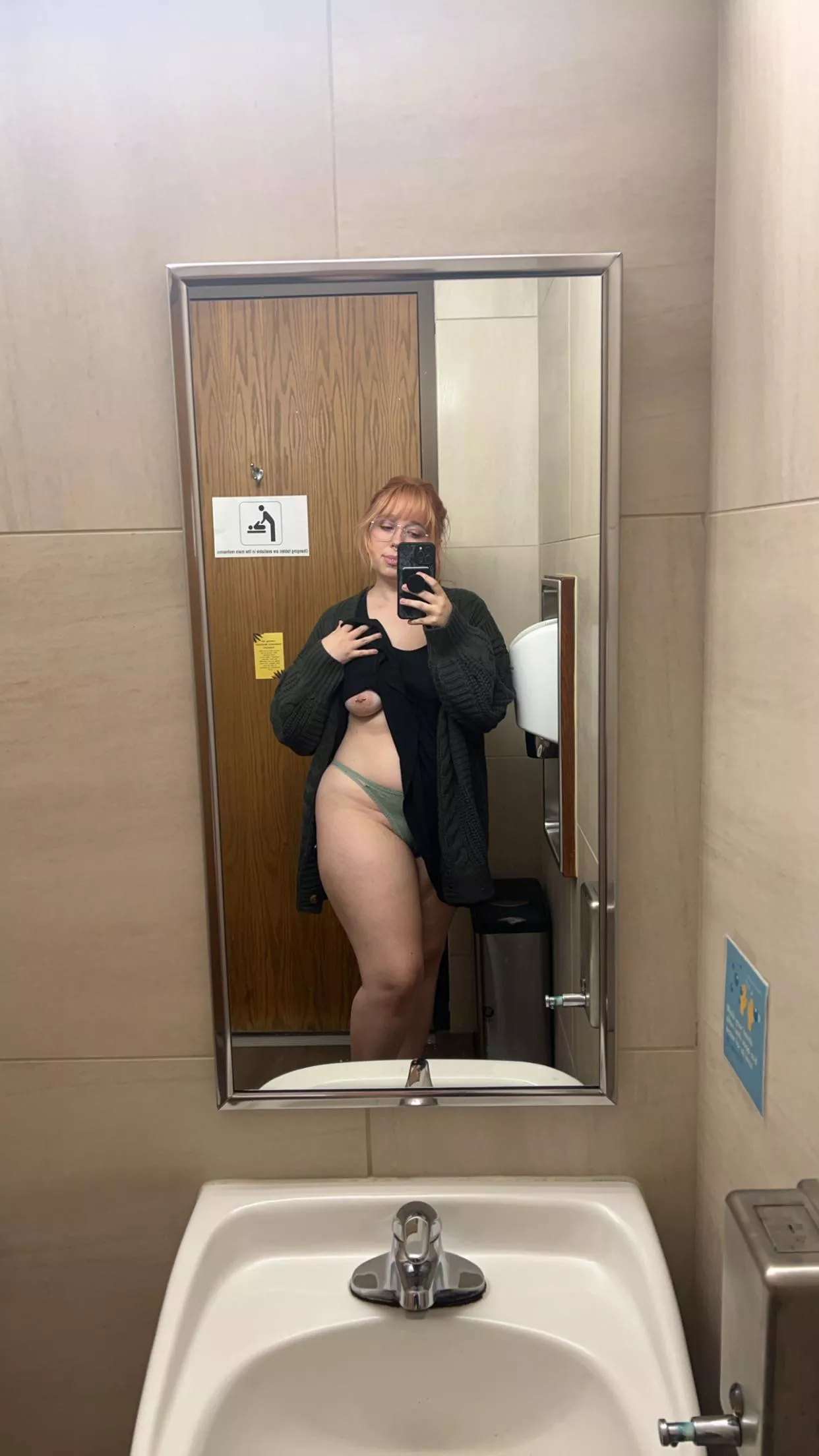 I need more layers for this weather 🥶  posted by Glitteringworm78