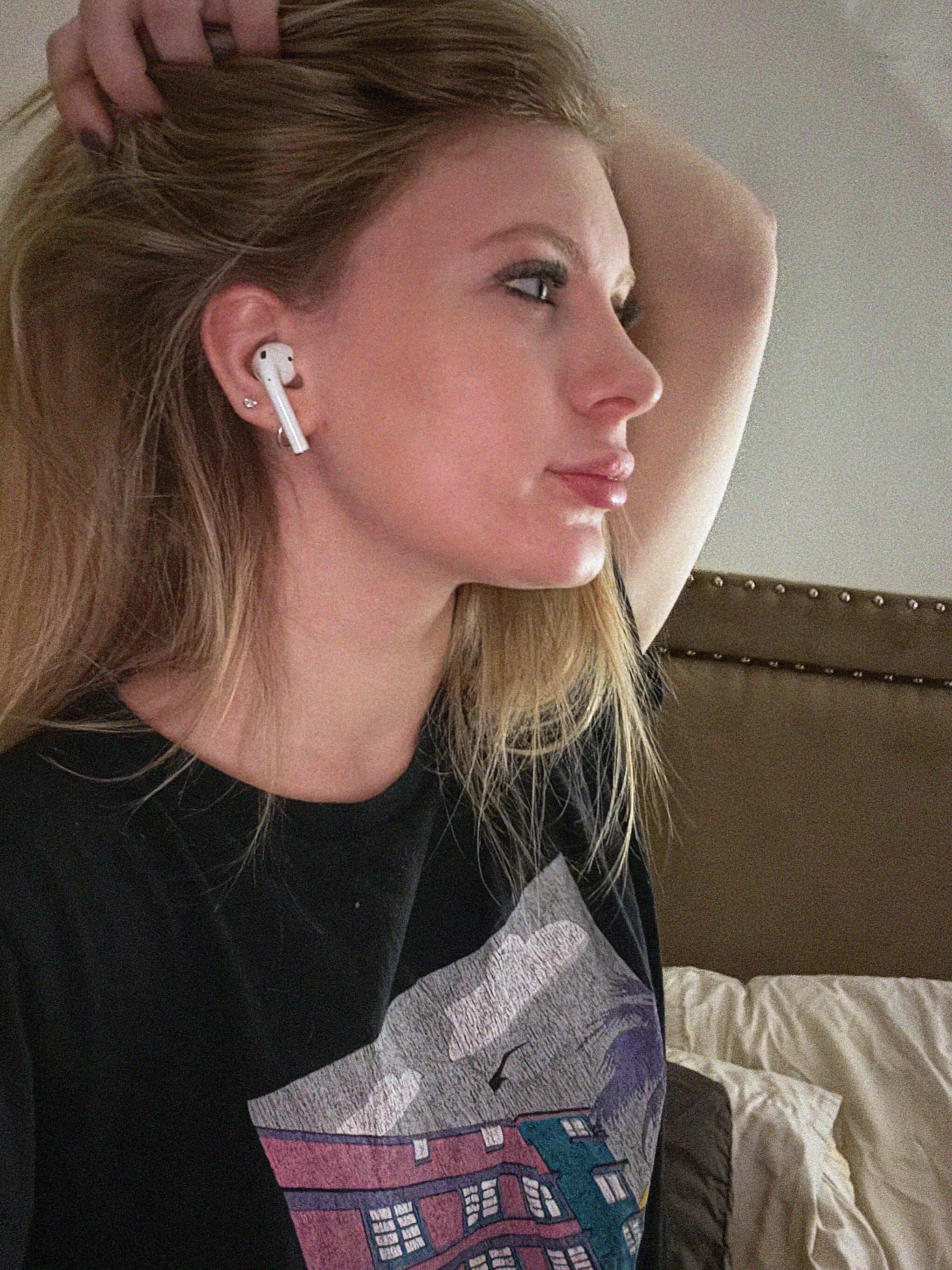 if im holding my hair like this.  what do you think i want to do? posted by CuteJewelryLuv