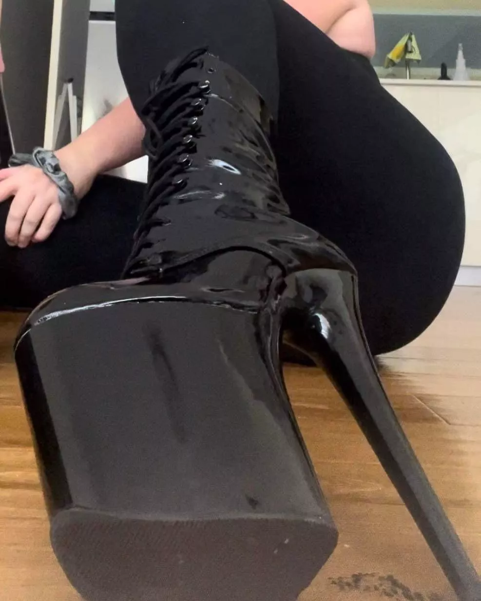 in a don't mess with me mood today so the biggies are on posted by AudacityFizz