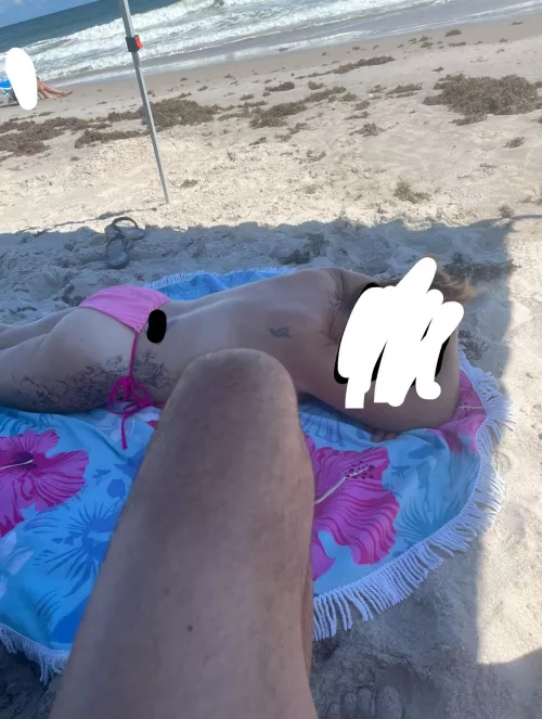 Looking for another couple to chill with at playlinda  by Orlandofreak4u