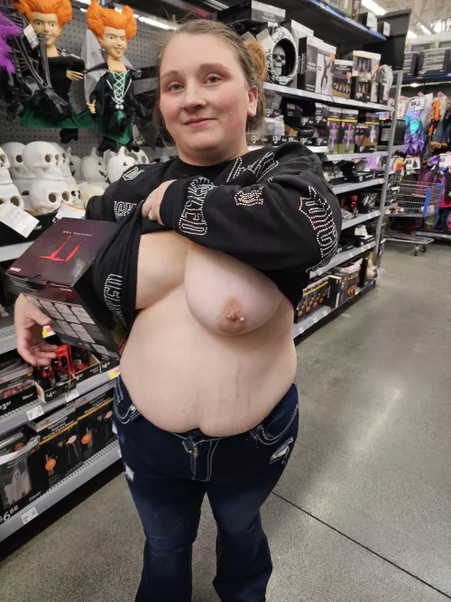 Love shopping by thegunman73