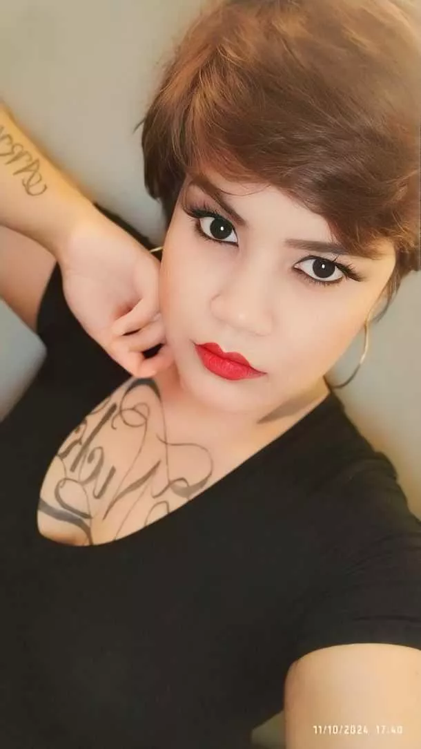 Massage and Klaw ! posted by tiffanyray666